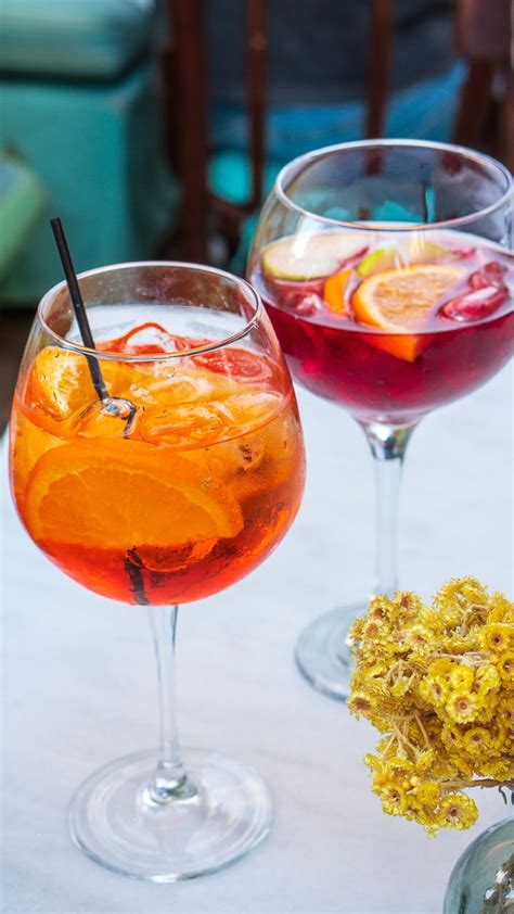 Negroni Sbagliato (Prosecco Cocktail Recipe)